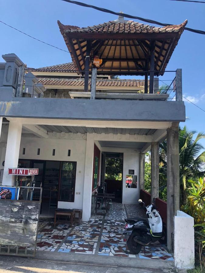 Buana Asti Homestay Tabanan  Luaran gambar
