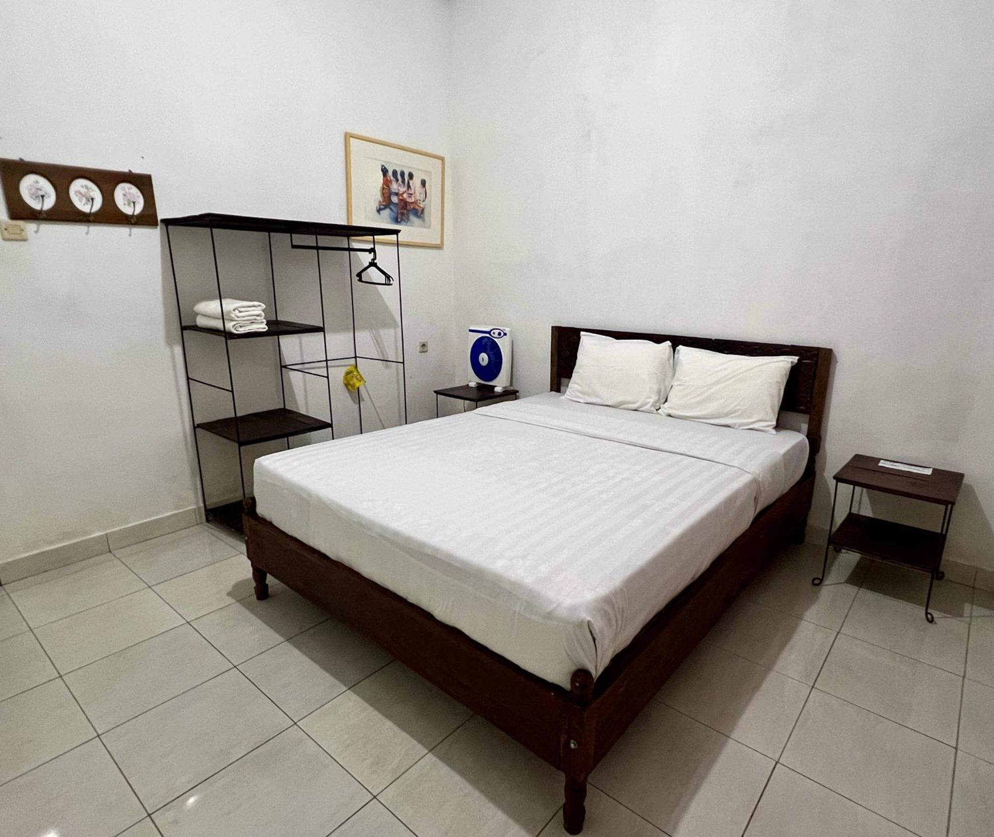 Buana Asti Homestay Tabanan  Luaran gambar