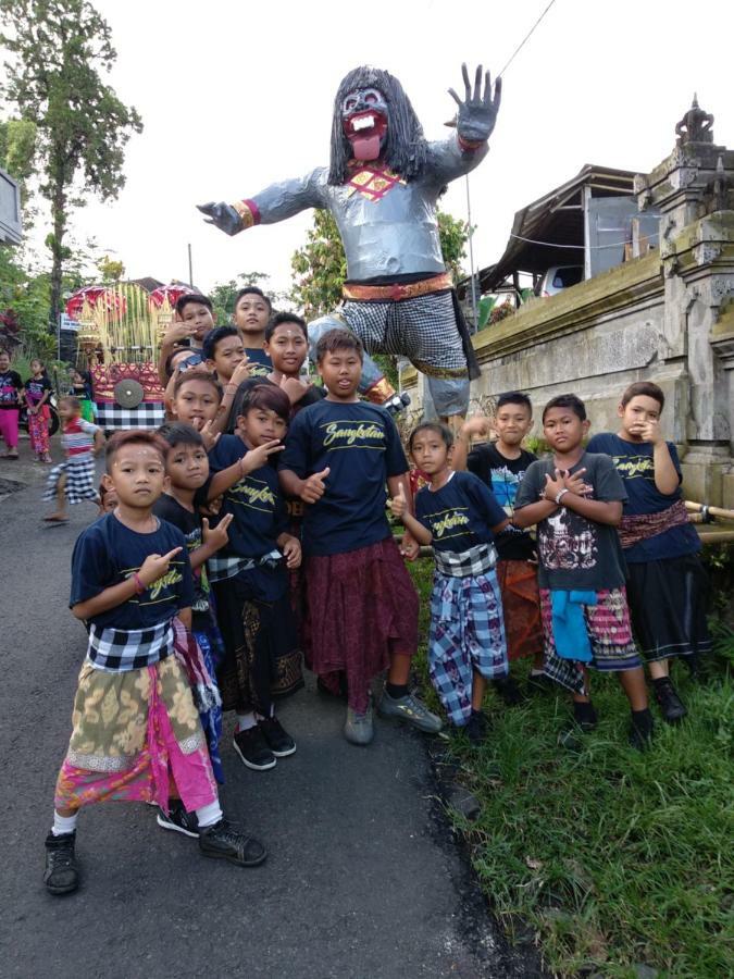 Buana Asti Homestay Tabanan  Luaran gambar